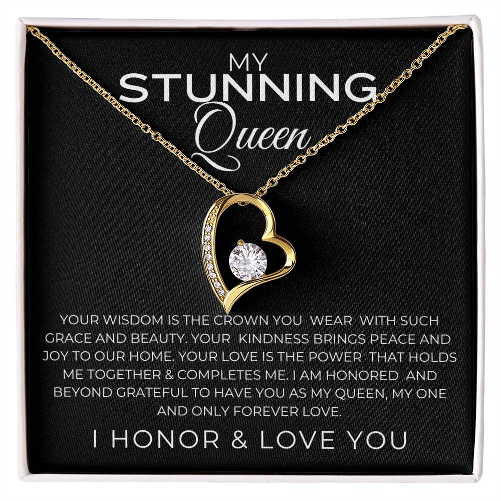 STUNNING QUEEN FOREVER LOVE NECKLACE